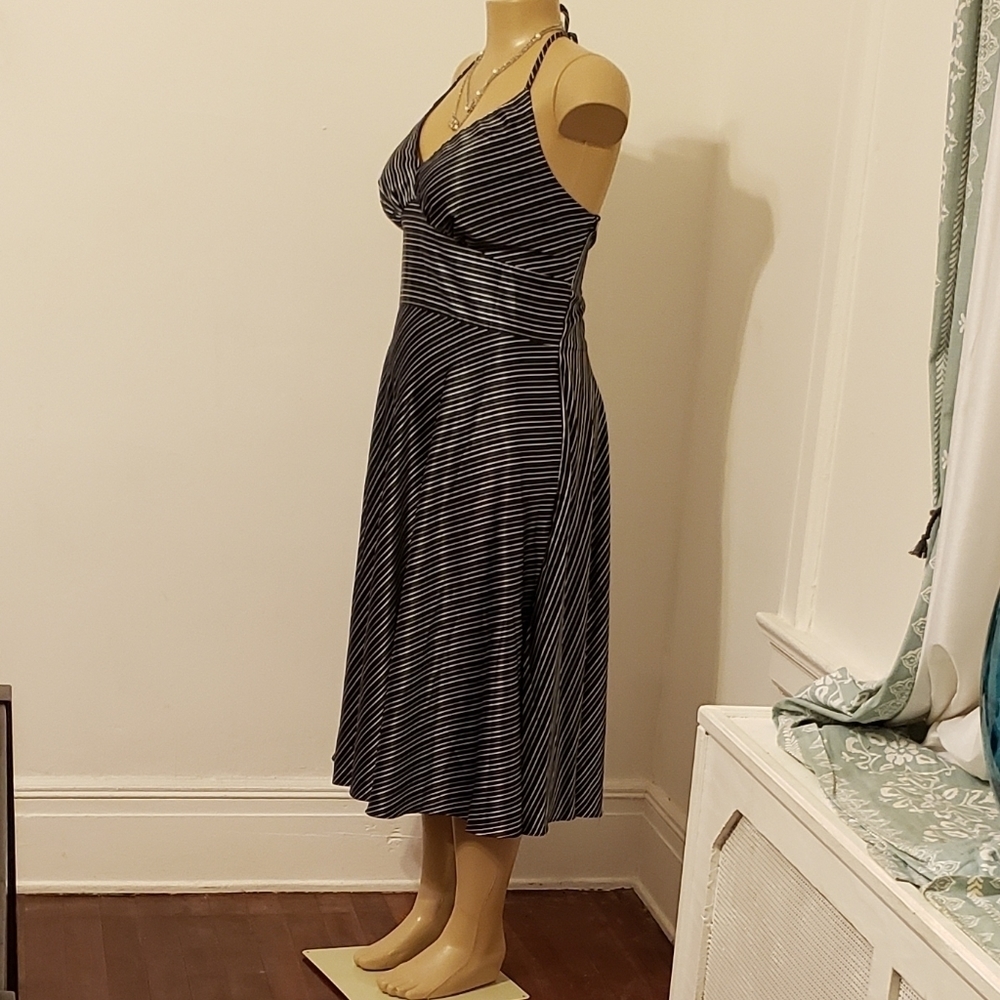 𝅺black and white stripe halter back by A.P.N.Y. 11